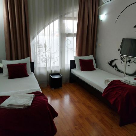 The Bulevard Hotel Σκόπια Εξωτερικό φωτογραφία