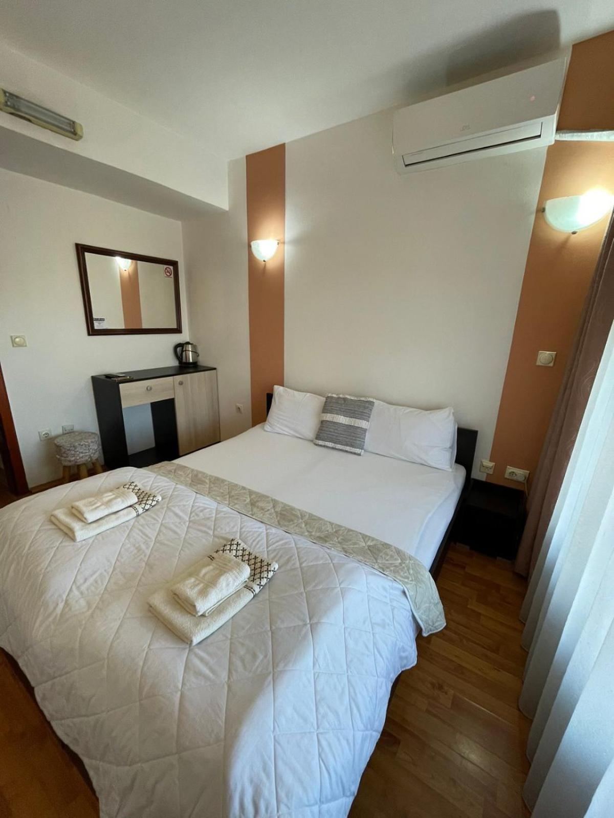 The Bulevard Hotel Σκόπια Εξωτερικό φωτογραφία