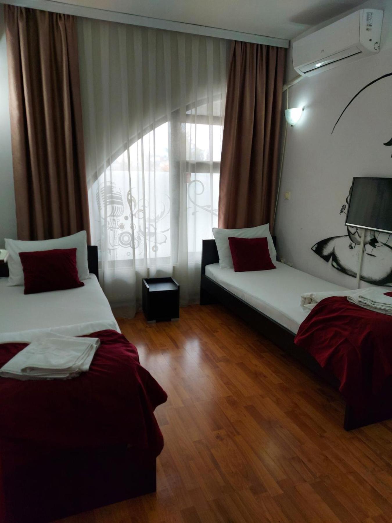 The Bulevard Hotel Σκόπια Εξωτερικό φωτογραφία
