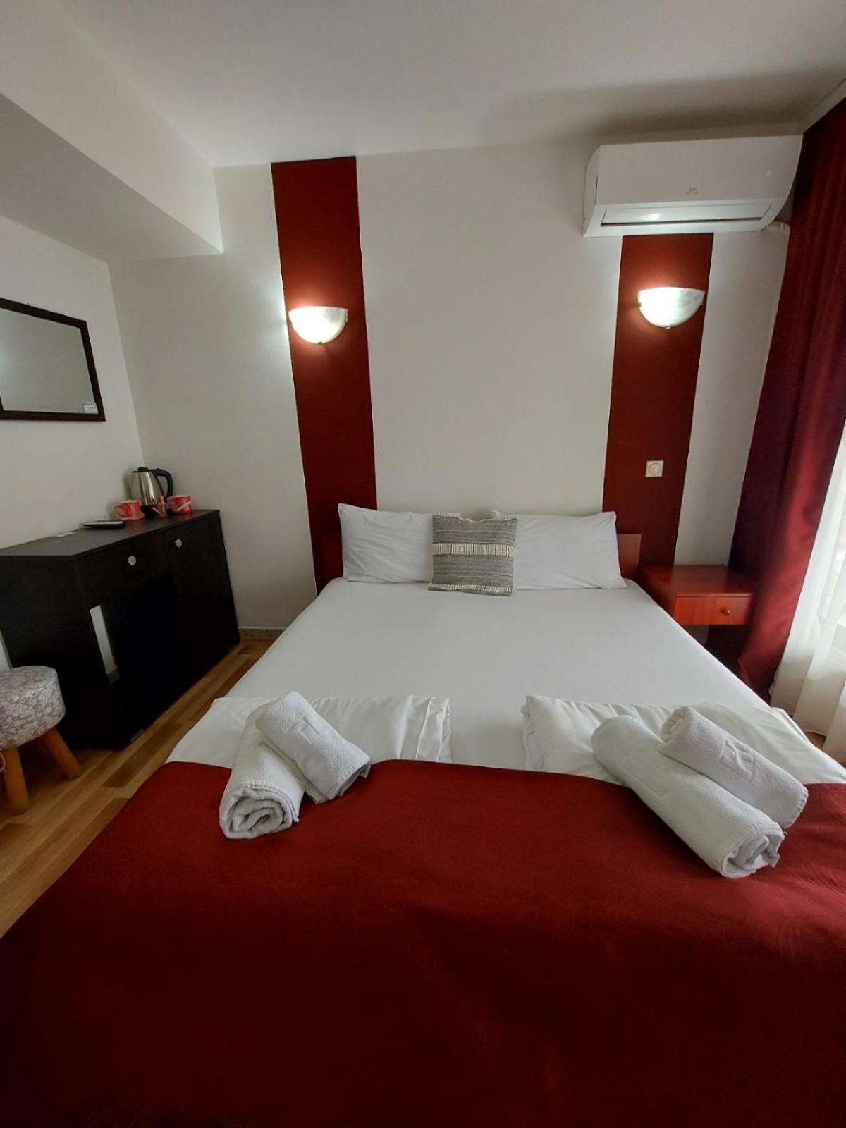 The Bulevard Hotel Σκόπια Εξωτερικό φωτογραφία